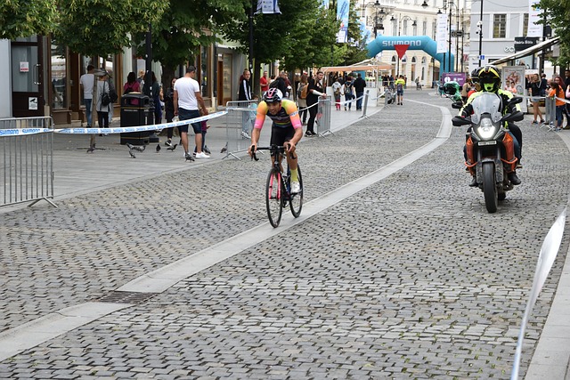 随着杭州亚 随着杭州亚